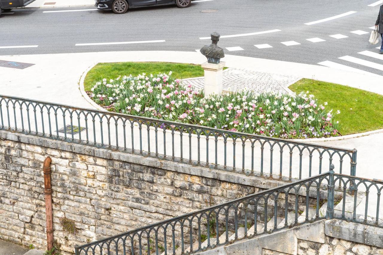 Le Pont Royal Lägenhet Amboise Exteriör bild